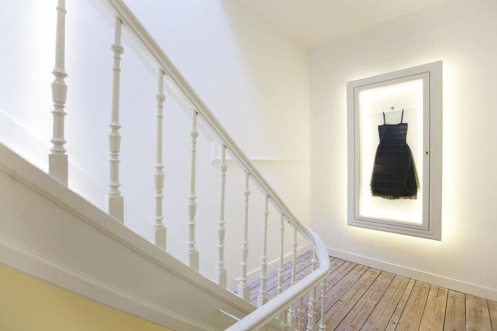 Maison Nationale City Flats & Suites Antwerpen Eksteriør bilde The dress in the museum